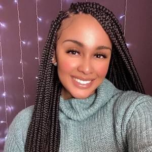 Meet your Posher, Laurel